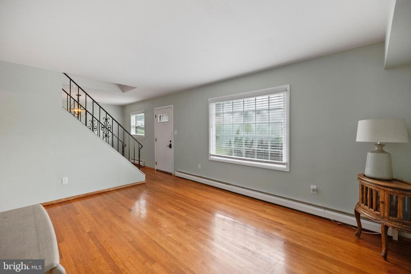 3587 Forestdale Avenue photo 5