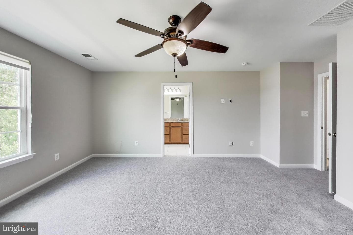 4448 Daisy Reid Avenue photo 22
