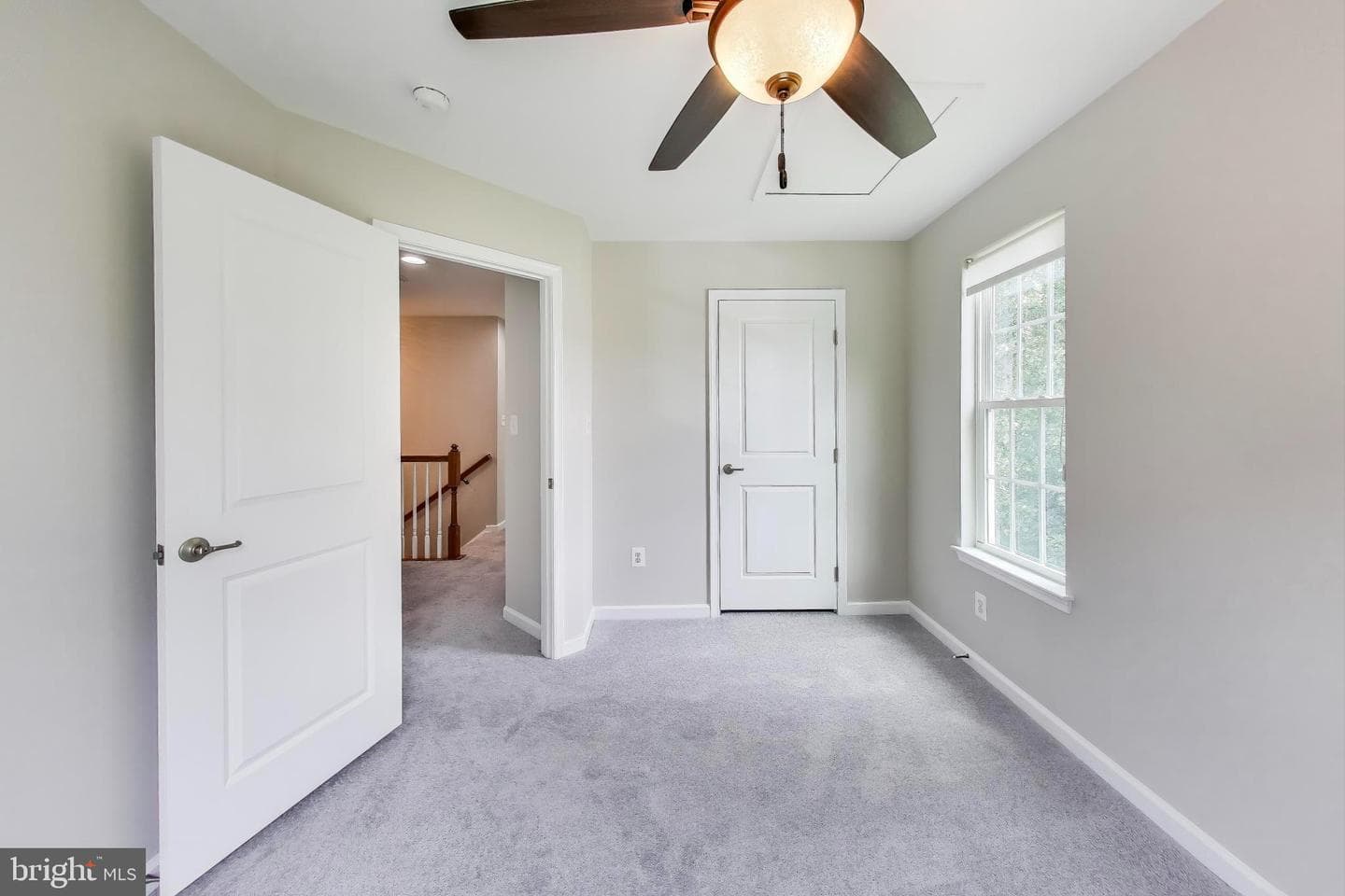 4448 Daisy Reid Avenue photo 32