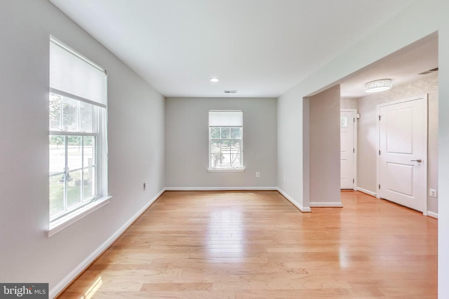 4448 Daisy Reid Avenue photo 4