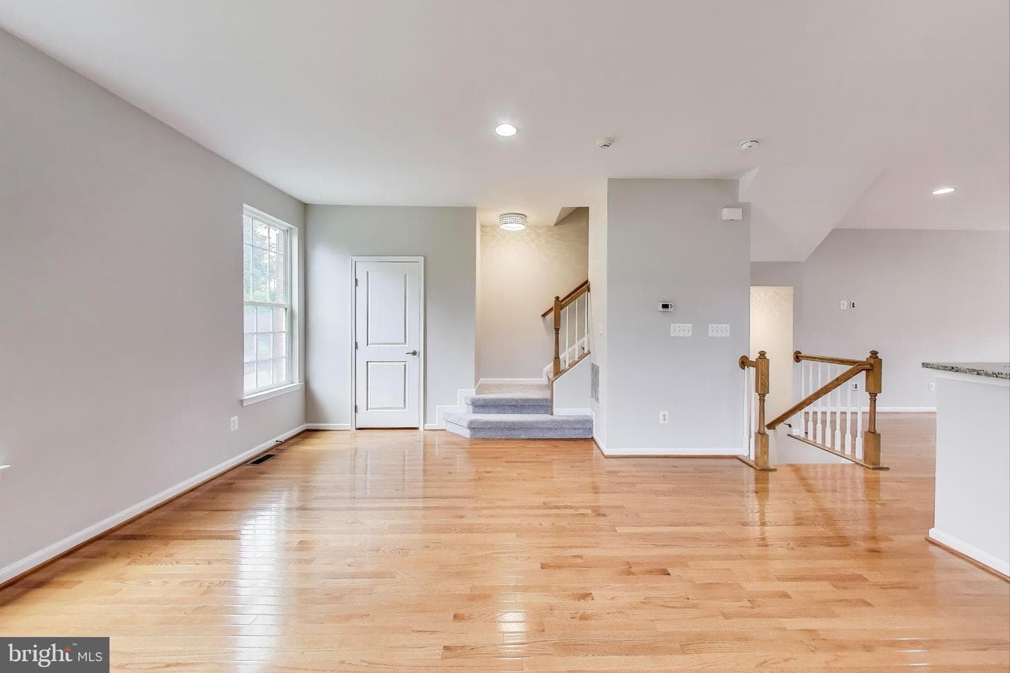 4448 Daisy Reid Avenue photo 8