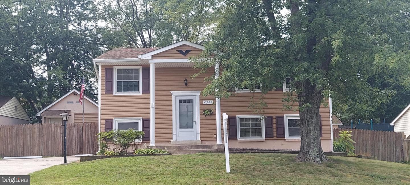 4307 Kenwood Drive photo 2