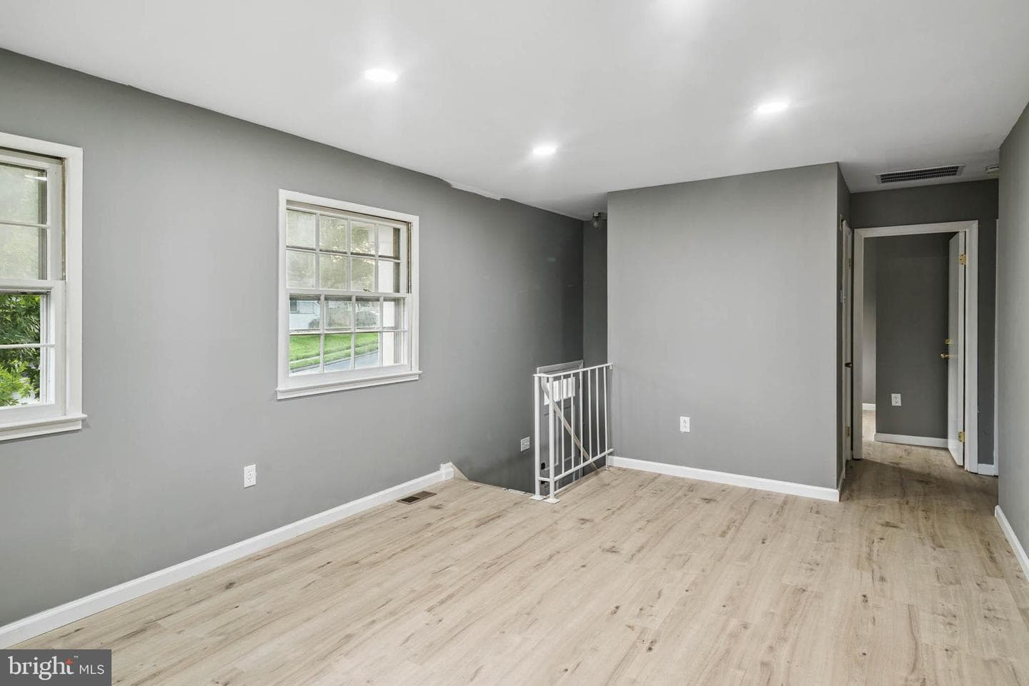 4307 Kenwood Drive photo 7