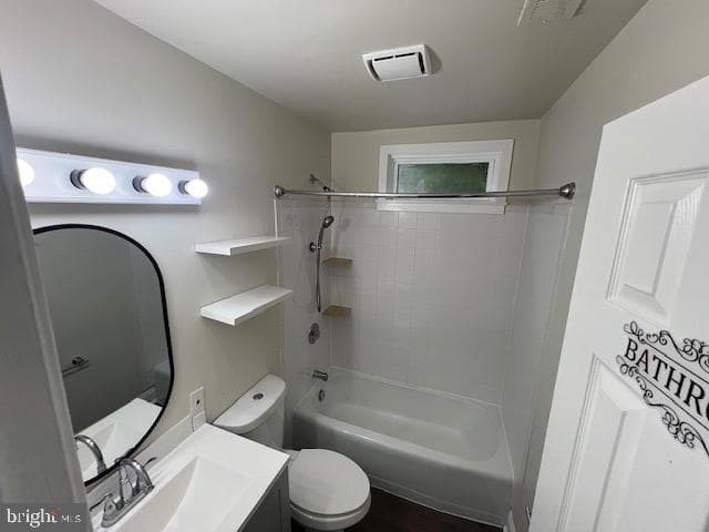 1410 Colchester Road photo 7