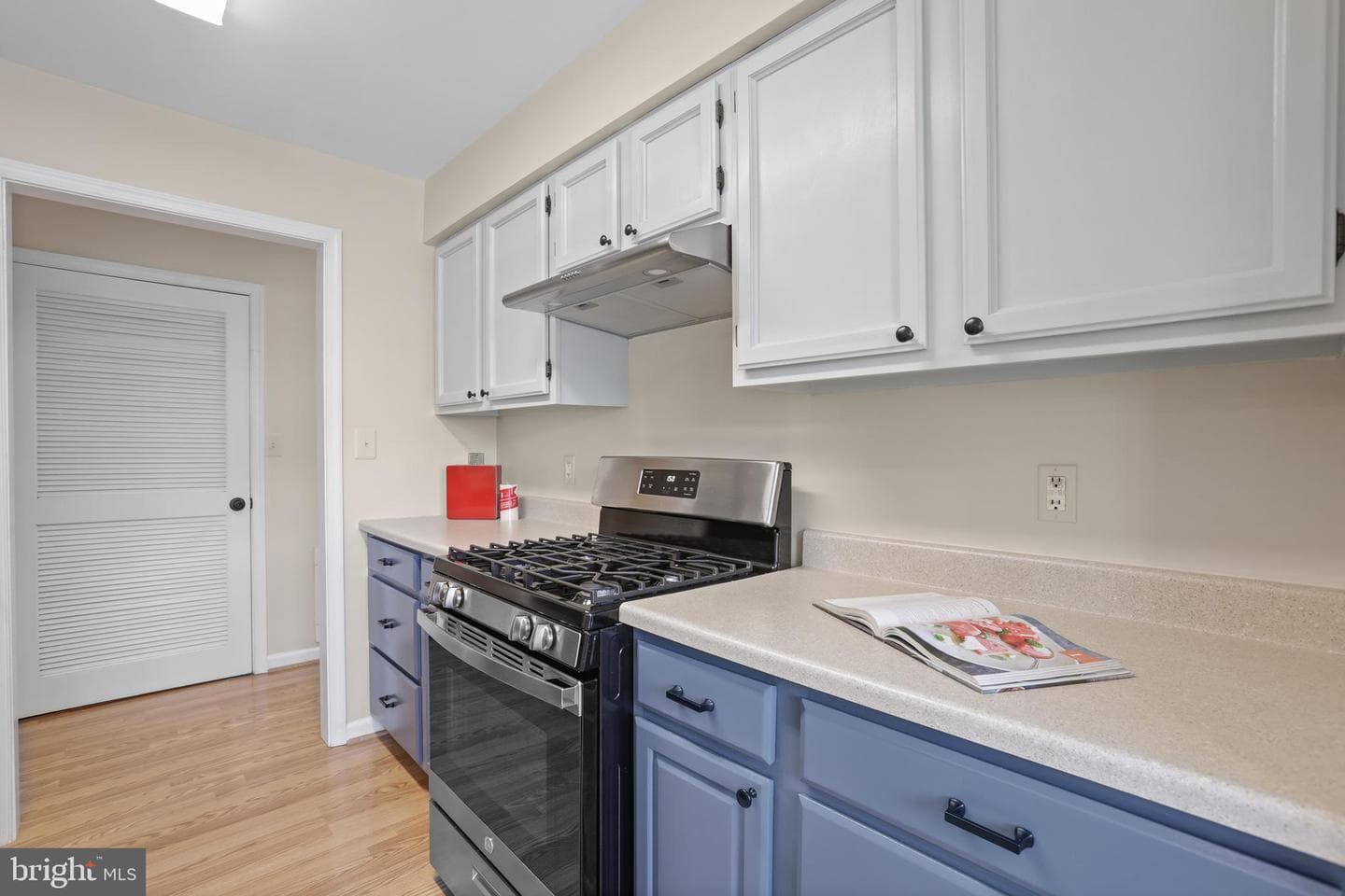 11014 Koman Circle #104 photo 8