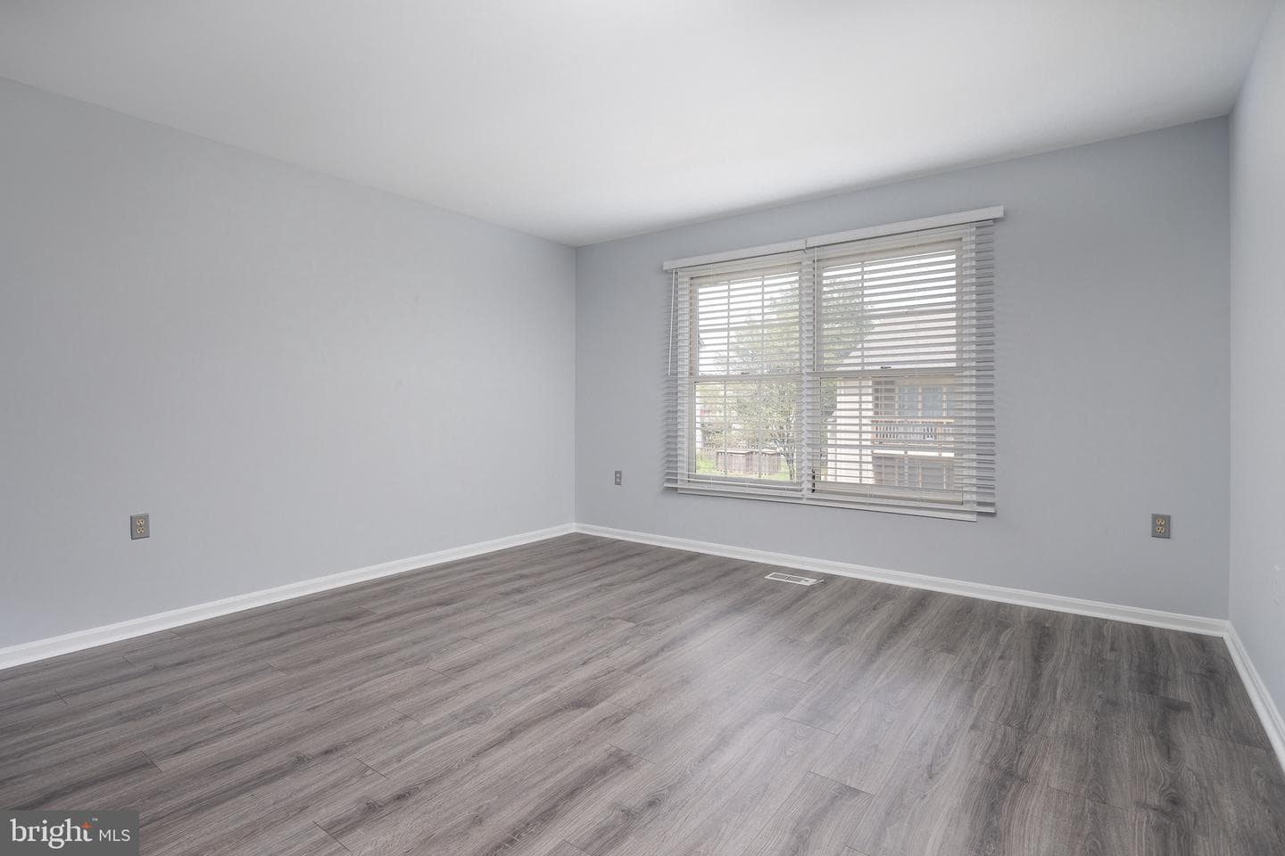 10545 Stonington Lane photo 17