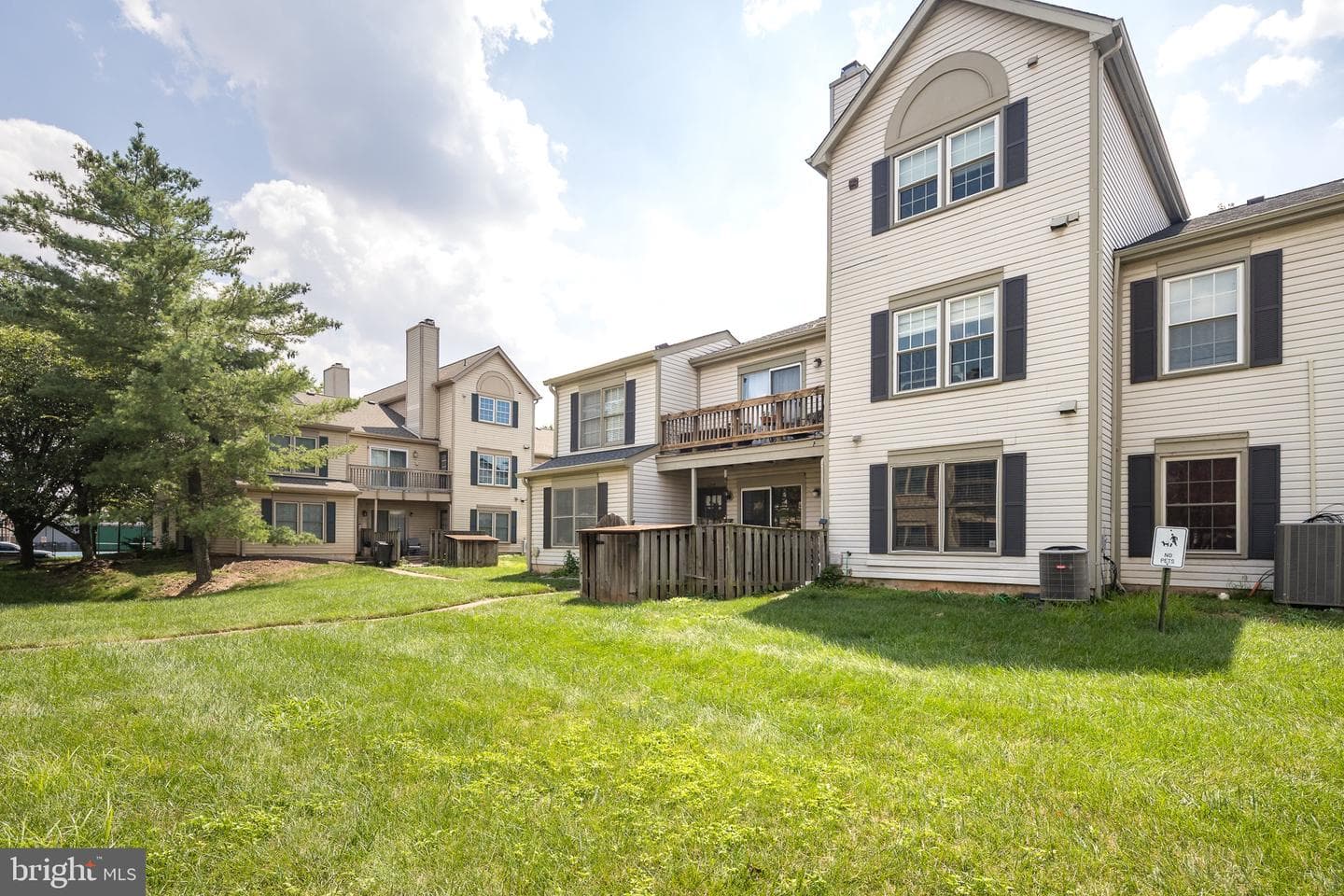 10545 Stonington Lane photo 25