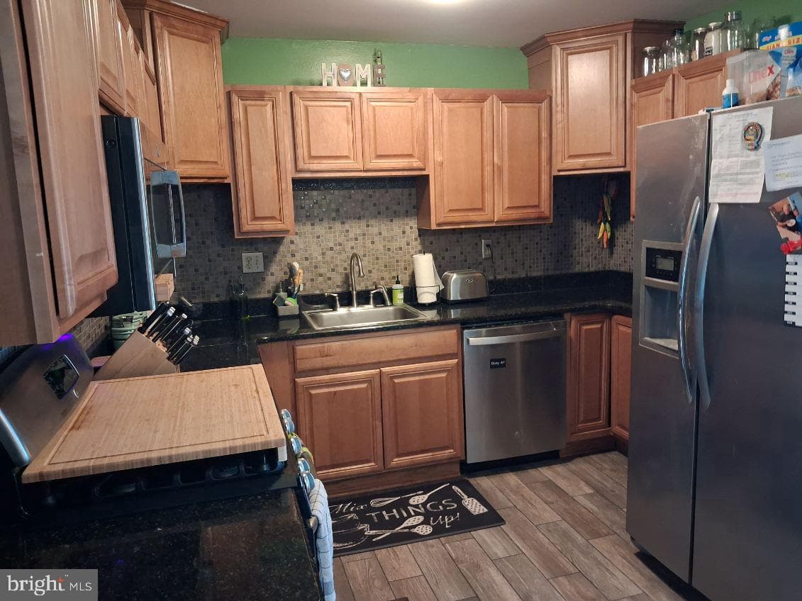 3213 Bradford Street photo 1