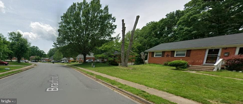 3213 Bradford Street photo 2