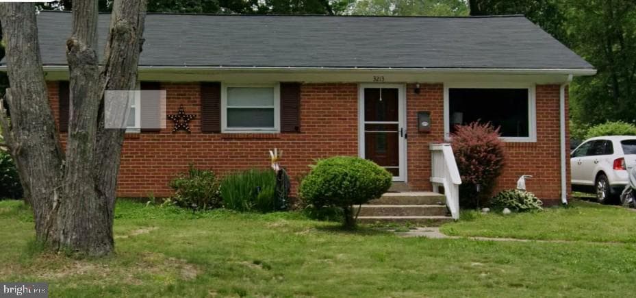 3213 Bradford Street photo 3