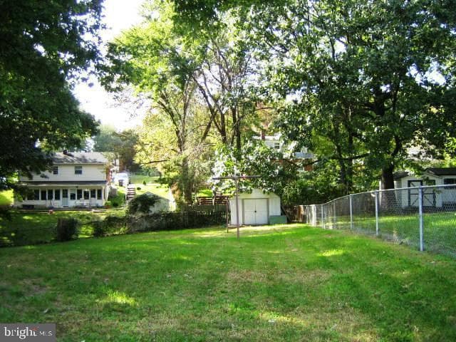 3213 Bradford Street photo 6