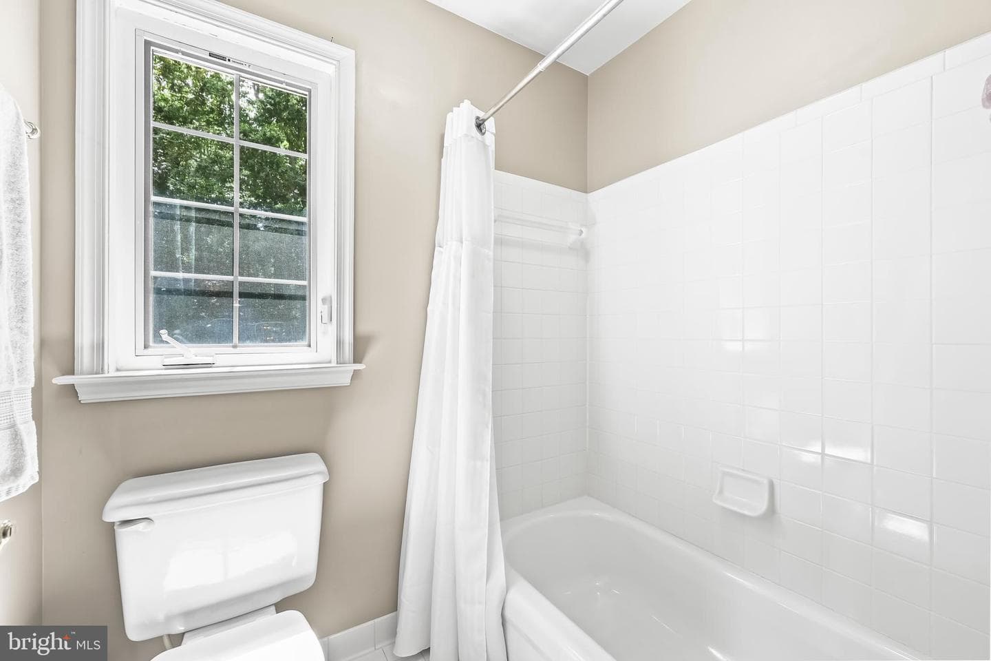 6843 Lochmere Drive photo 29
