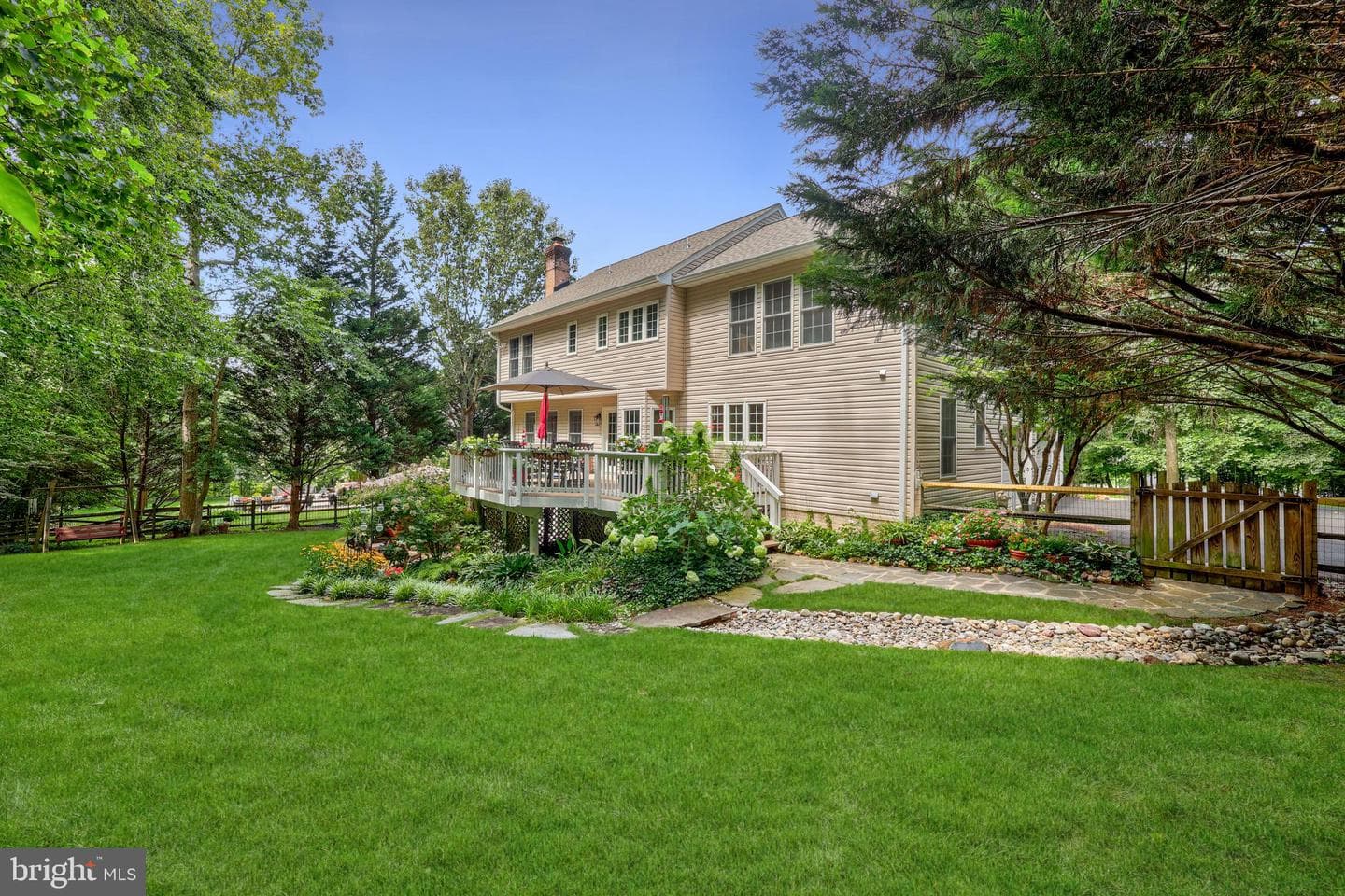 6843 Lochmere Drive photo 42