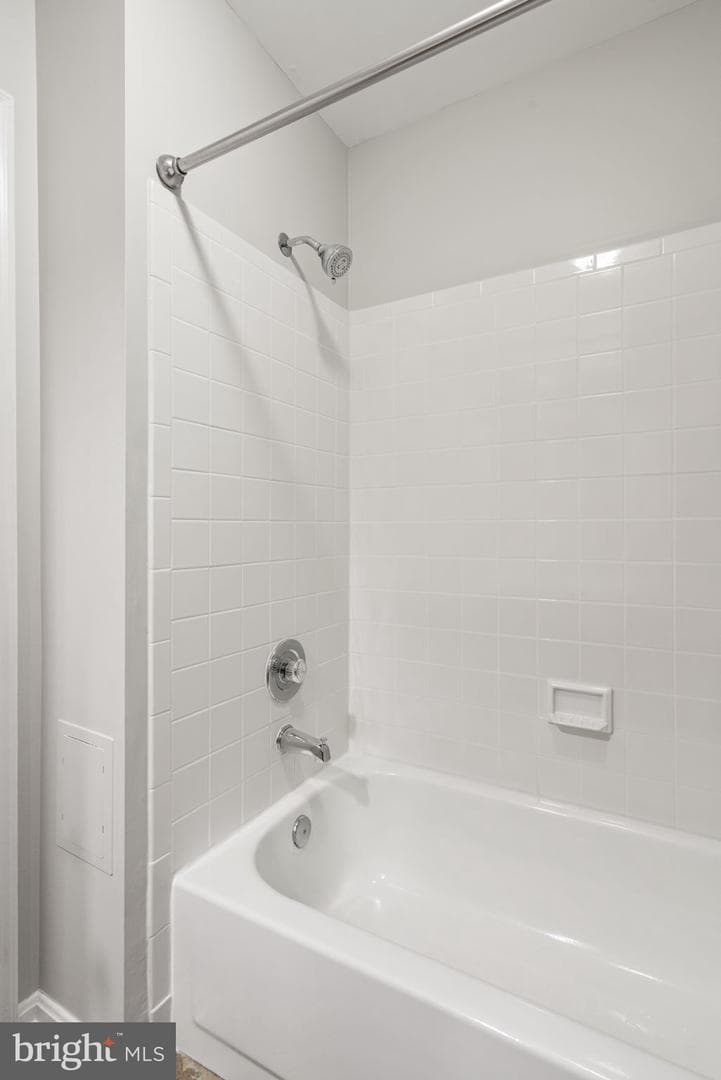5360 Satterfield Drive photo 30