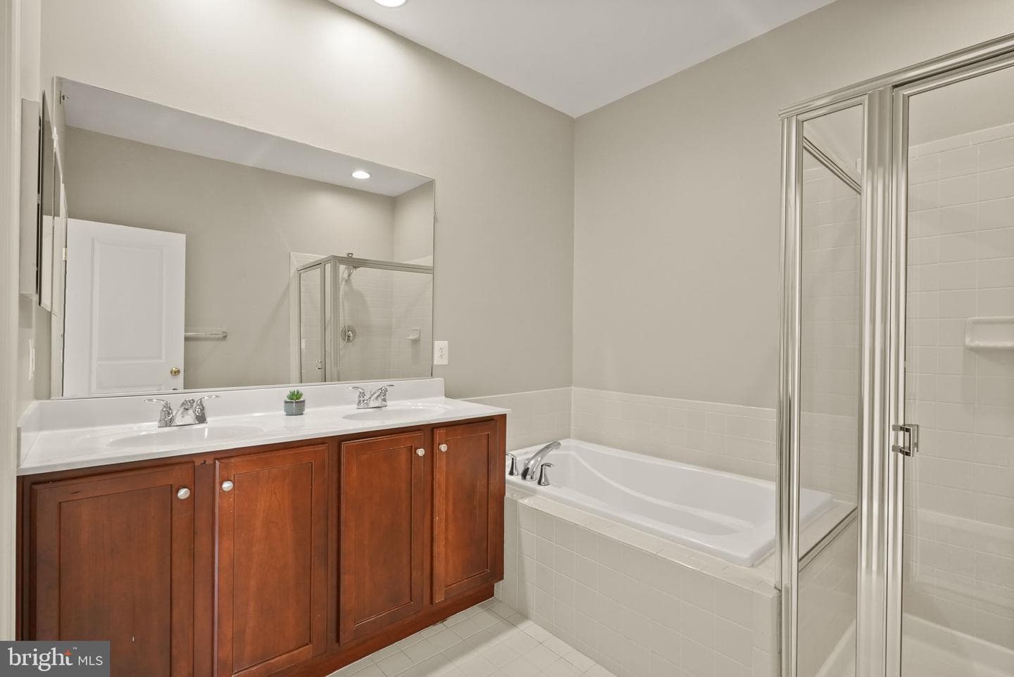 7913 Crescent Park Drive photo 30