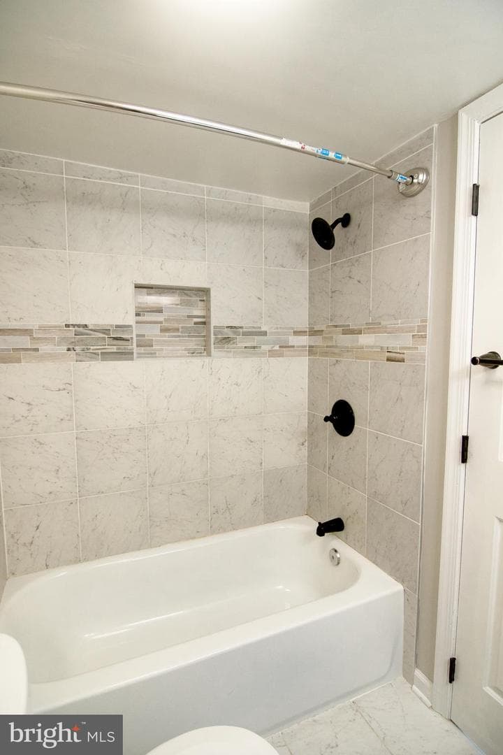 1550 Renate Drive #101 photo 12