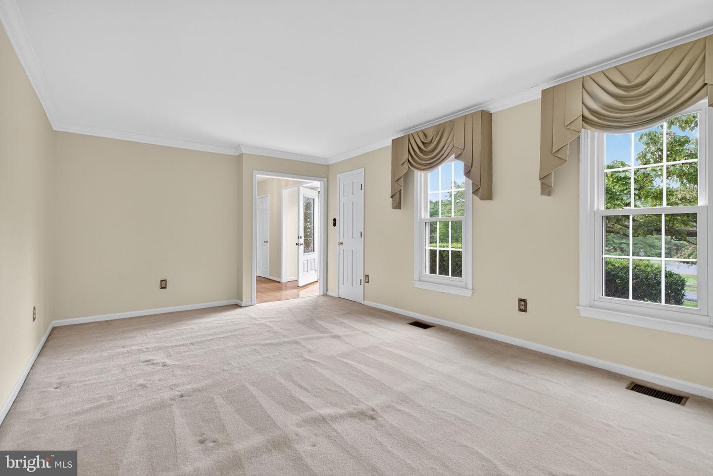 4019 Latham Drive photo 12
