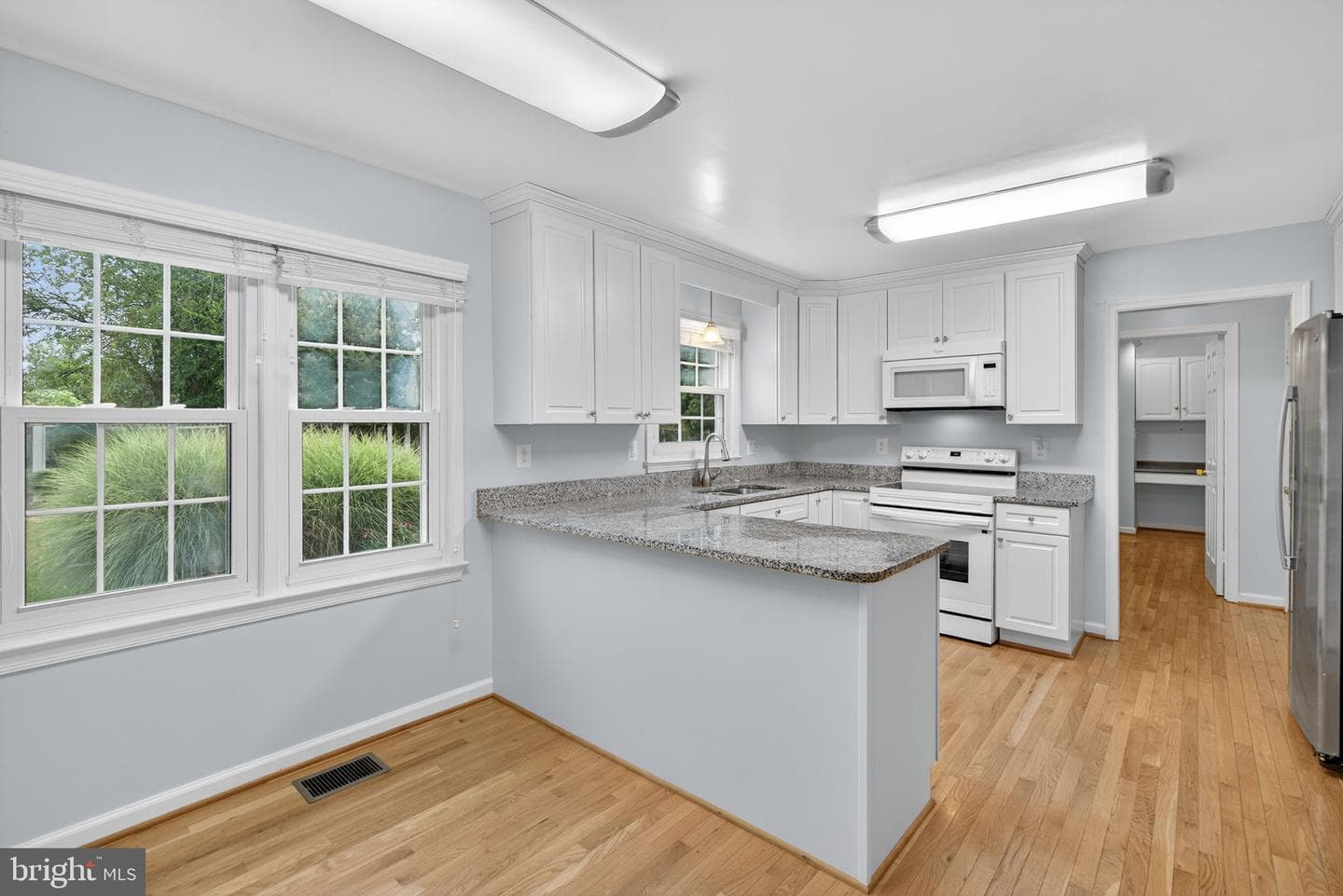 4019 Latham Drive photo 20