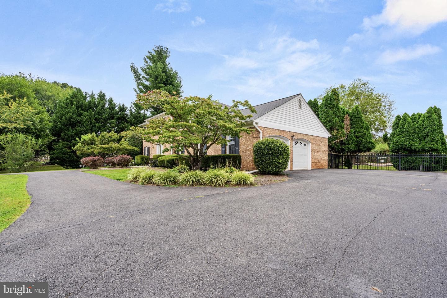 4019 Latham Drive photo 4