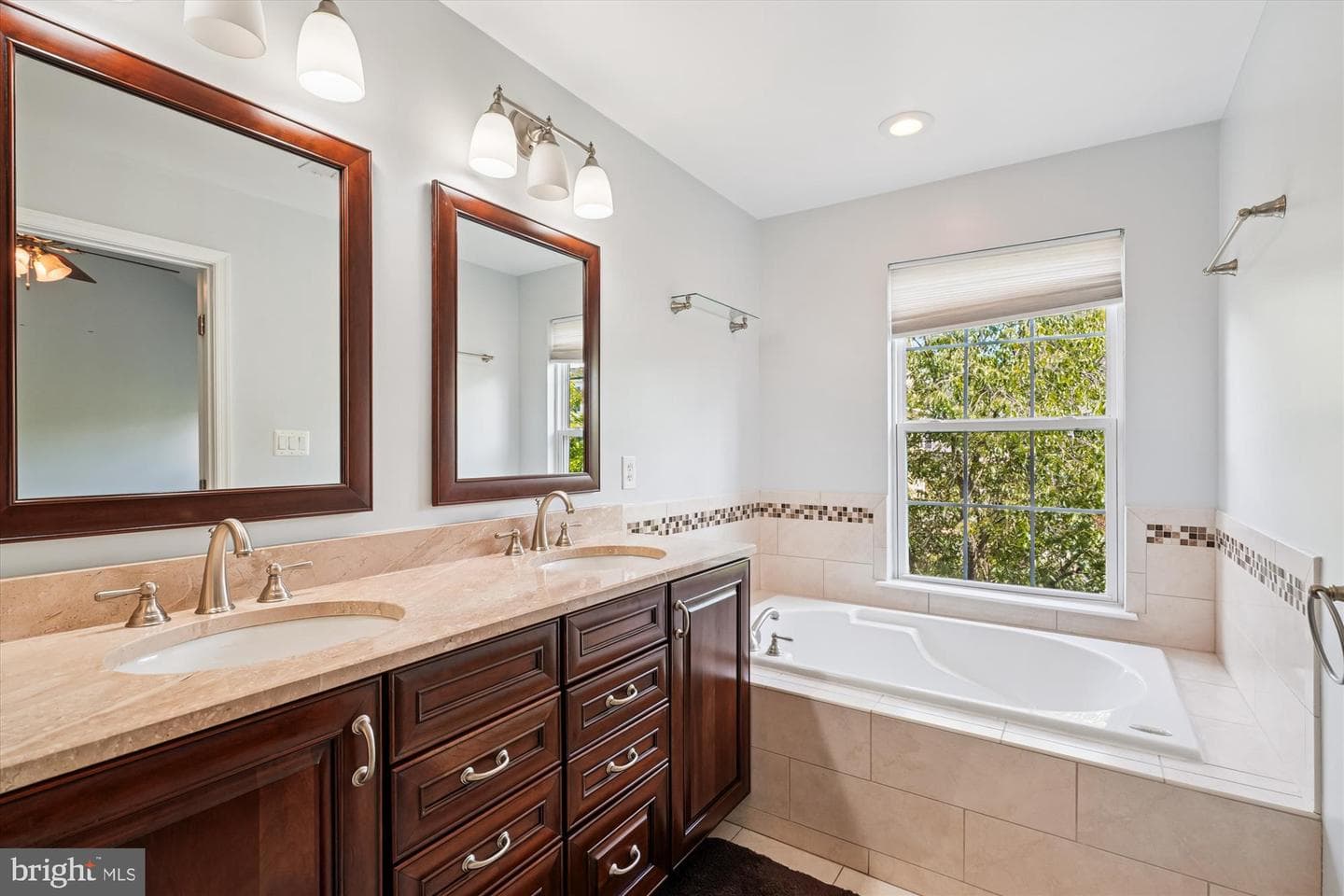 12912 Leatherwood Lane photo 32