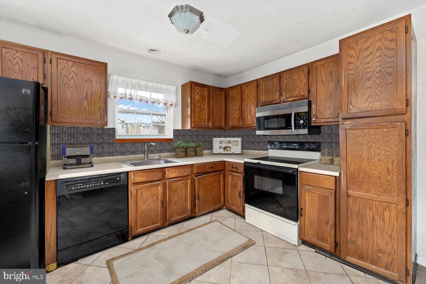 4691 Joanna Court photo 4