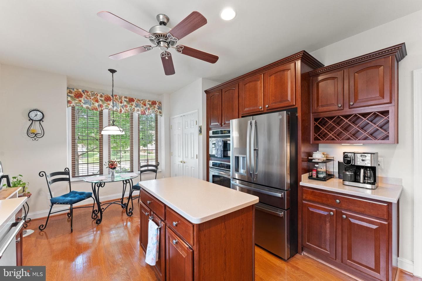 6909 Sunday Silence Court photo 16