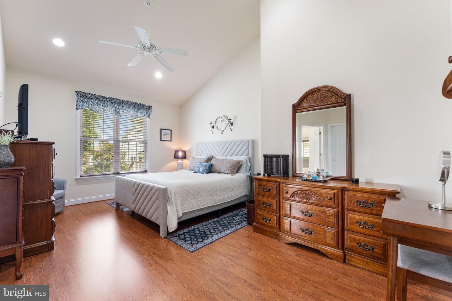 6909 Sunday Silence Court photo 29