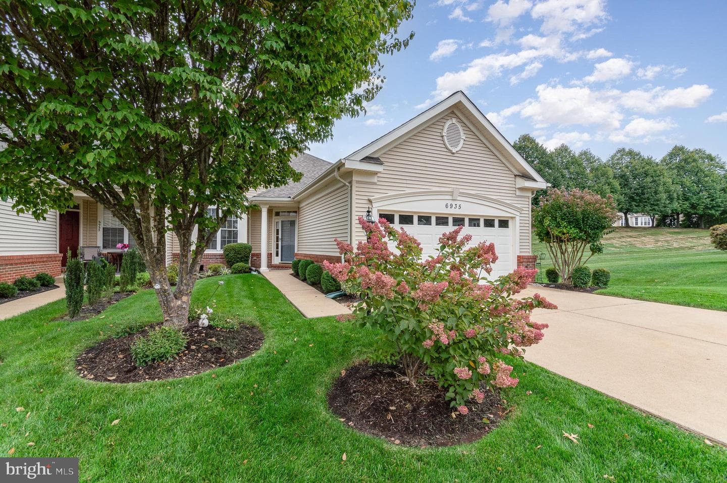 6935 Cumberstone Place photo 2