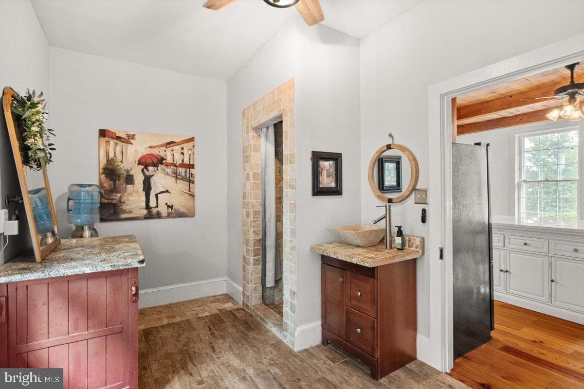 13944 Aden Road photo 25