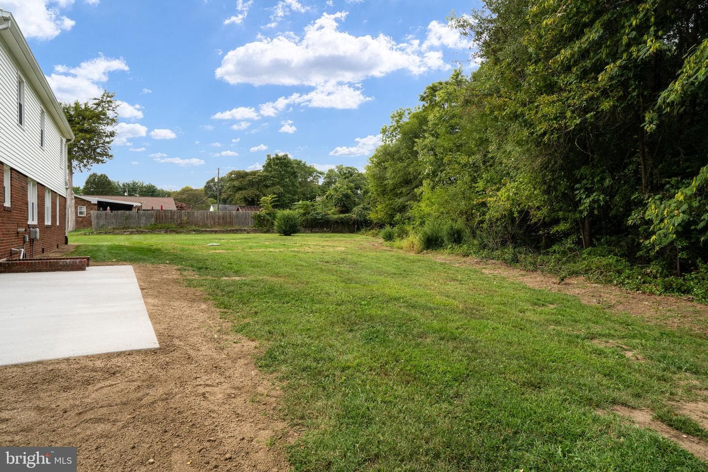 1102 Burton Street photo 57