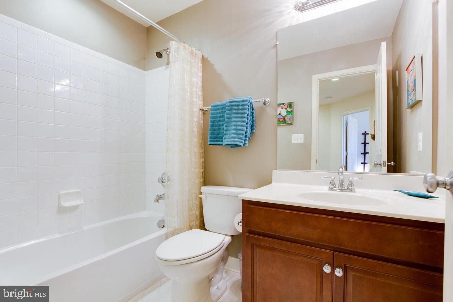 6679 Bartrams Forest Lane photo 40