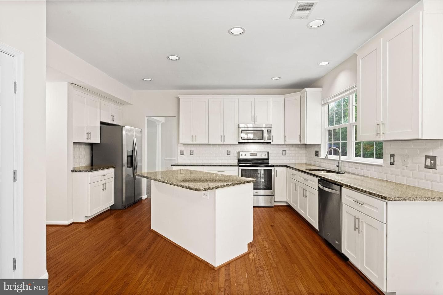 15561 Toddsbury Lane photo 15
