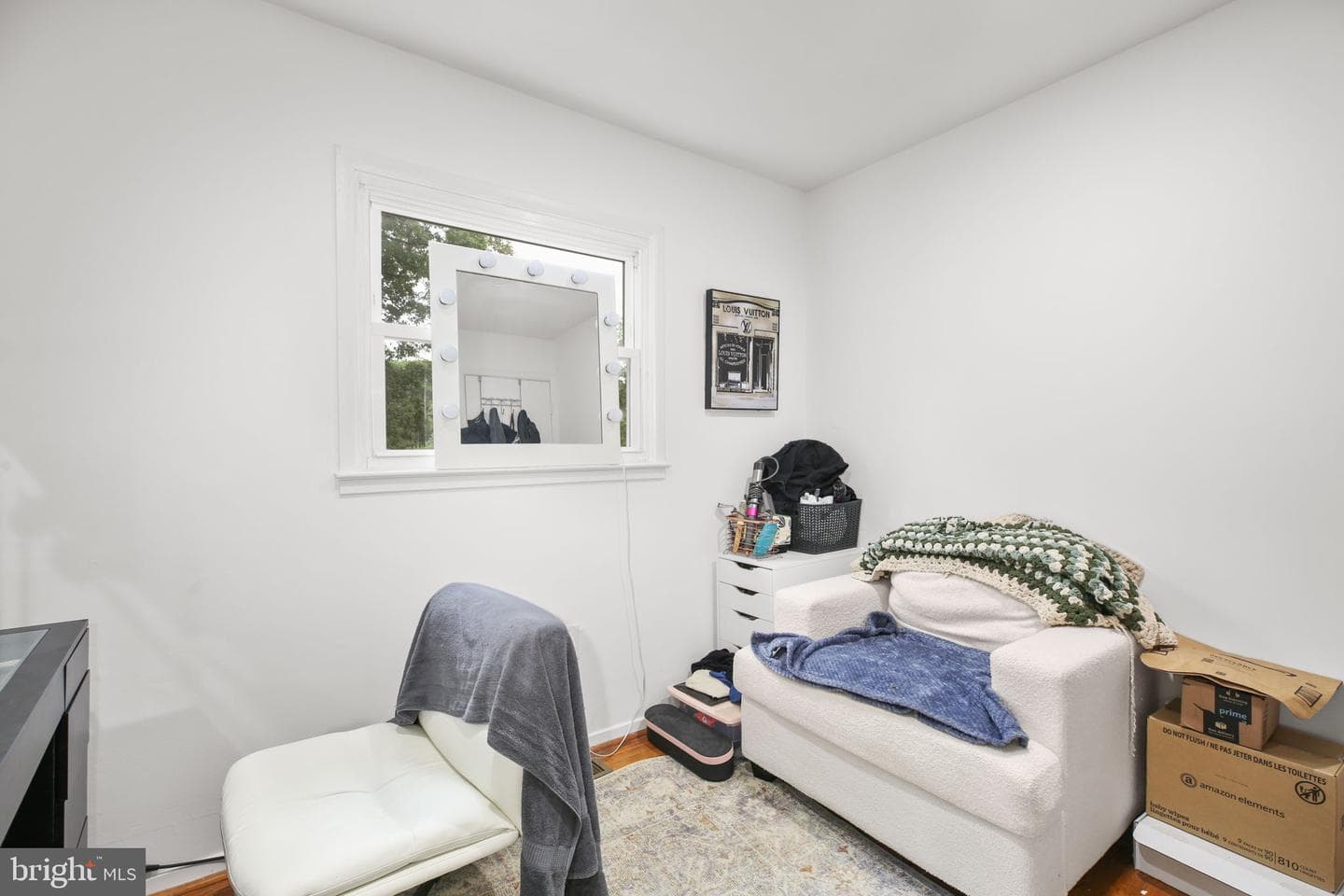 14321 Belleville Avenue photo 17