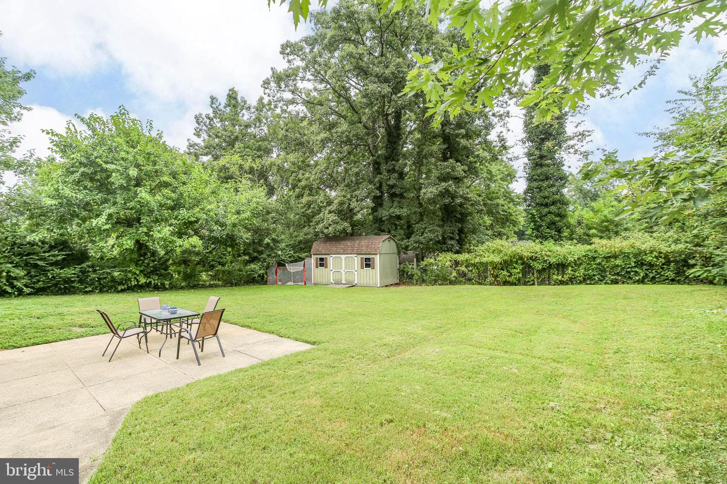 14321 Belleville Avenue photo 7