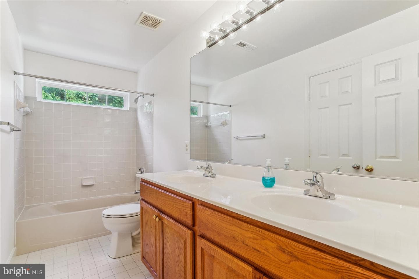 13965 Oleander Court photo 25