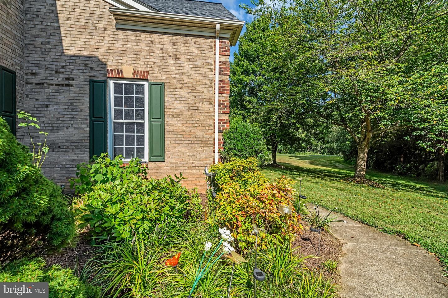 9800 Goldenberry Hill Lane photo 4