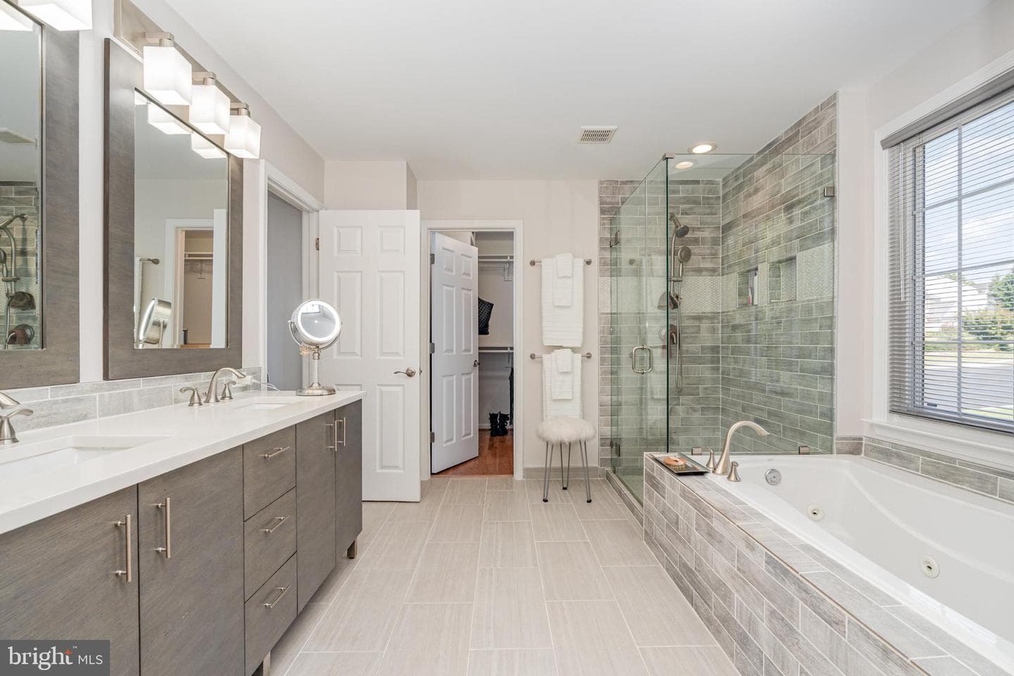 5917 Moonbeam Drive photo 26
