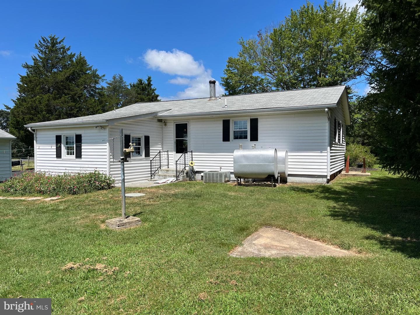 11817 Colvin Lane photo 34