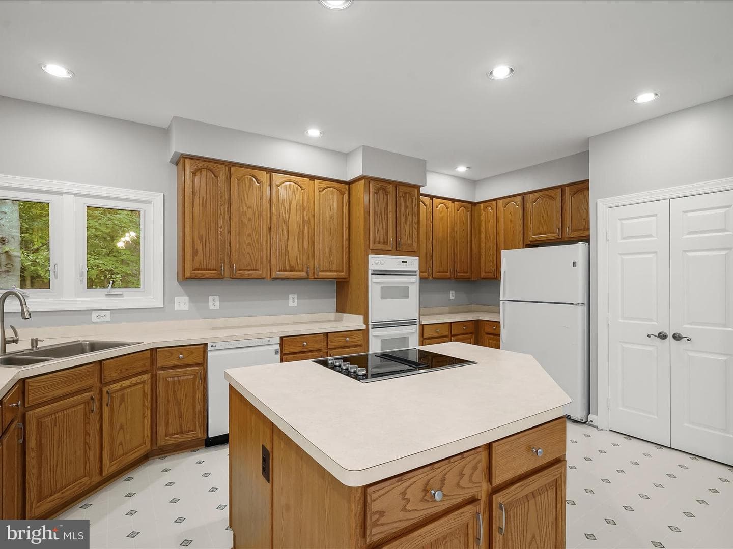 10940 Meanderview Court photo 15