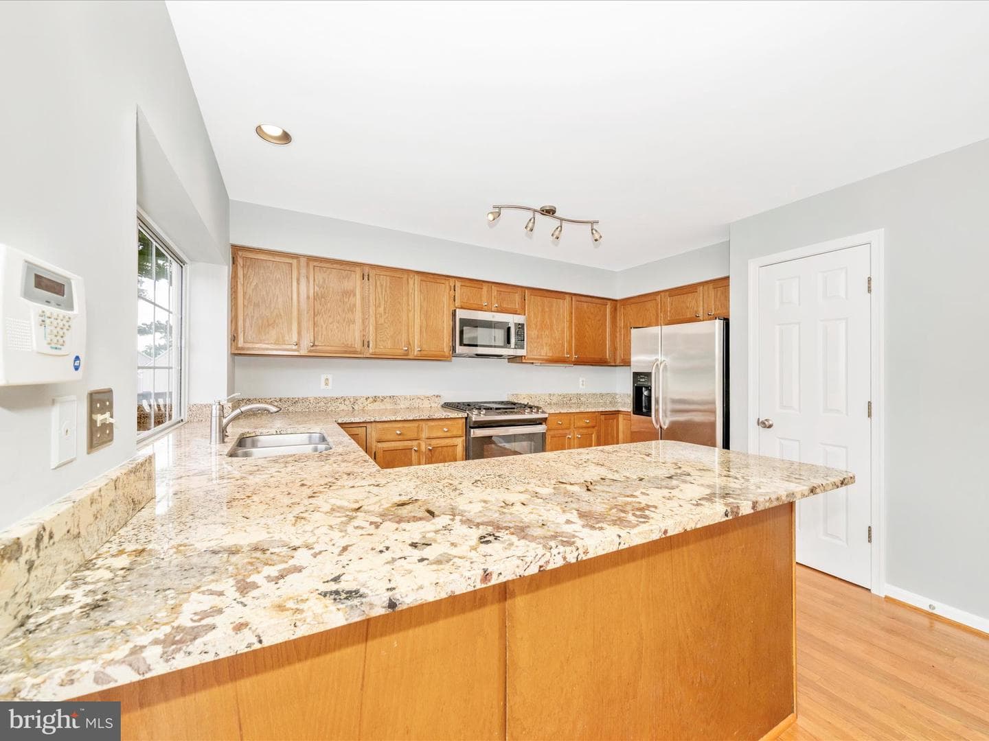 2661 McGuffeys Court photo 16