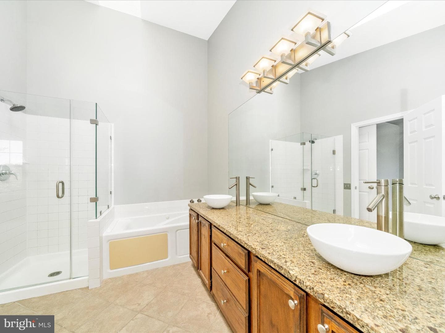 2661 McGuffeys Court photo 27