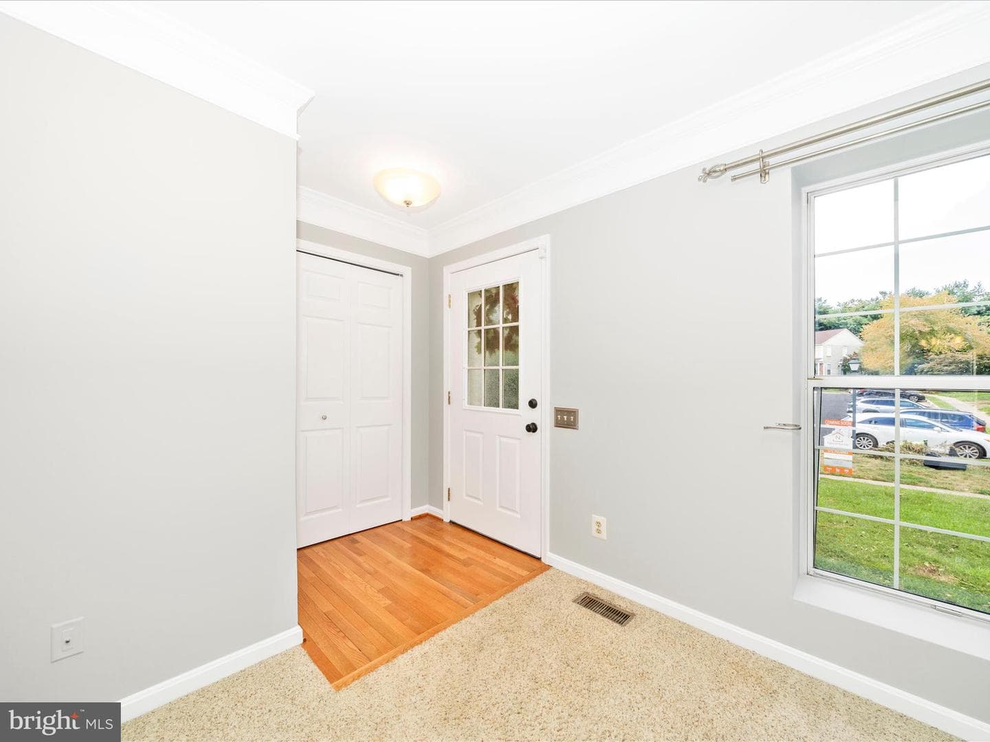 2661 McGuffeys Court photo 3