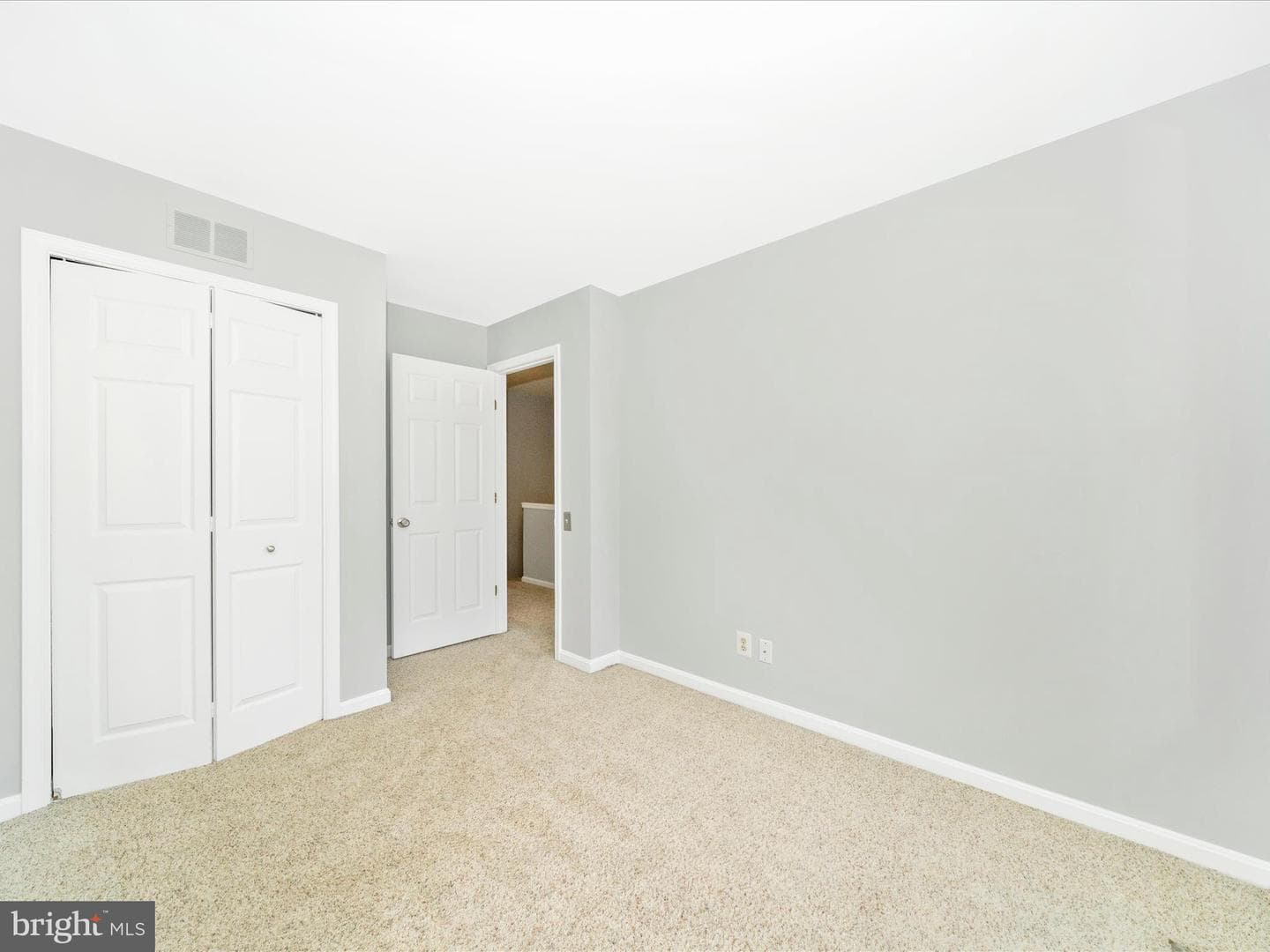 2661 McGuffeys Court photo 30