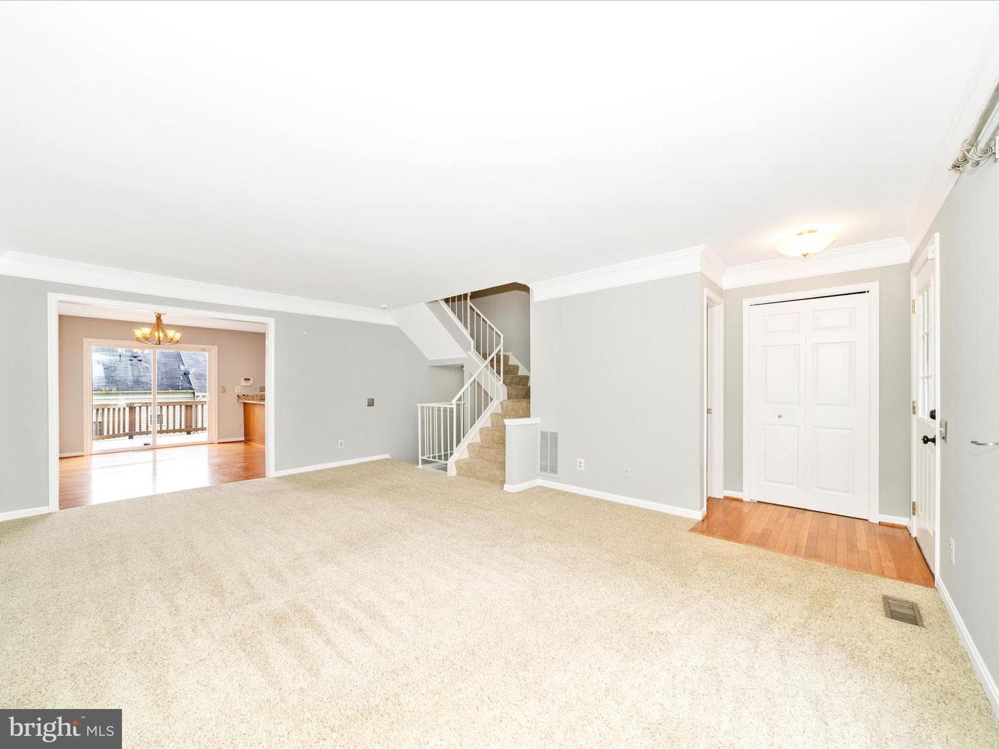 2661 McGuffeys Court photo 4