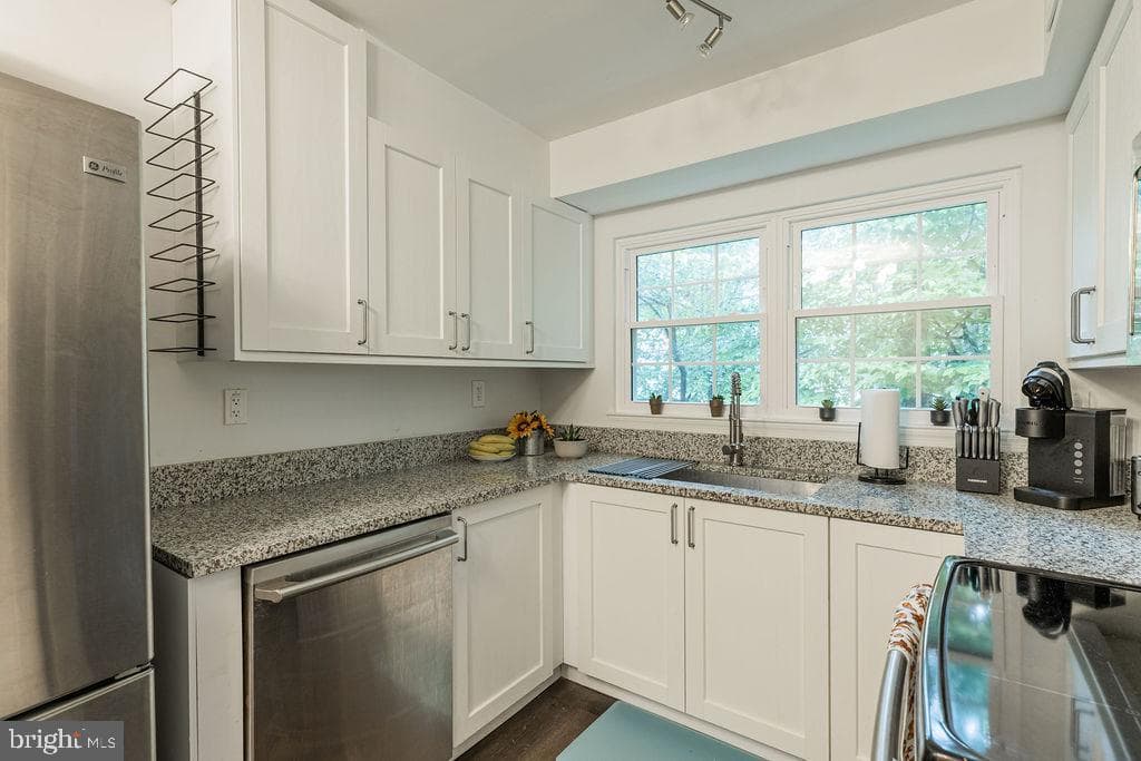 12240 Stevenson Court #12240 photo 11