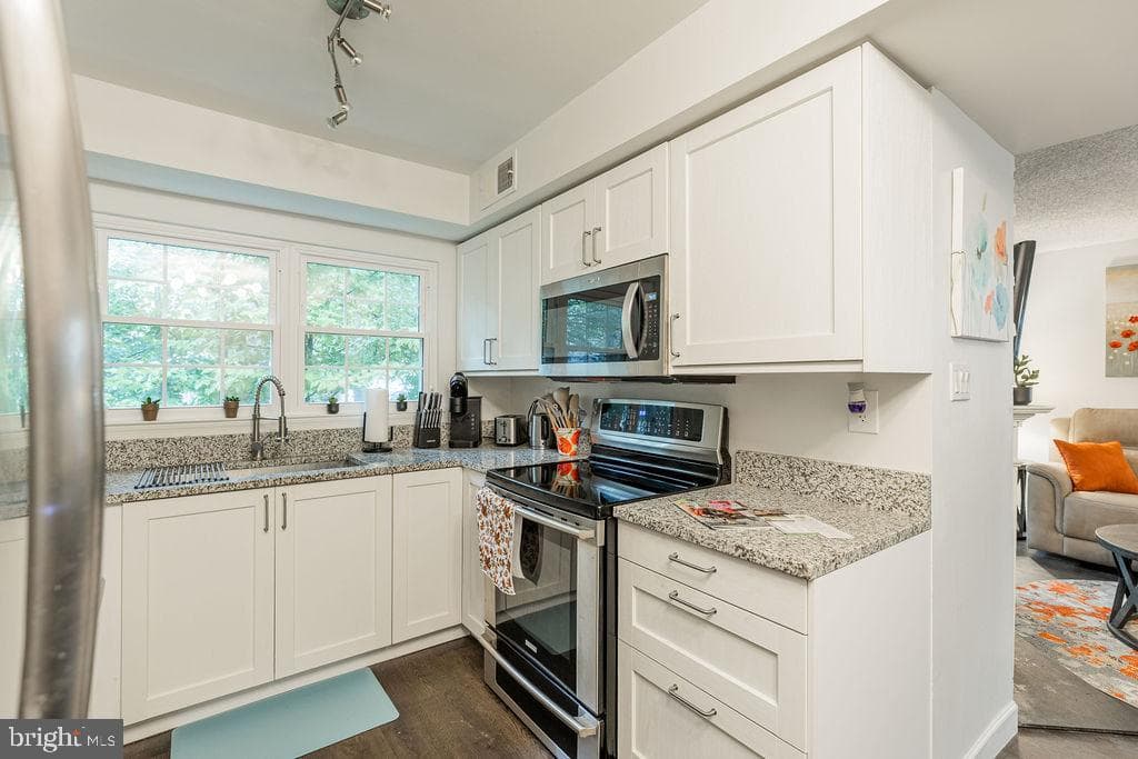 12240 Stevenson Court #12240 photo 13
