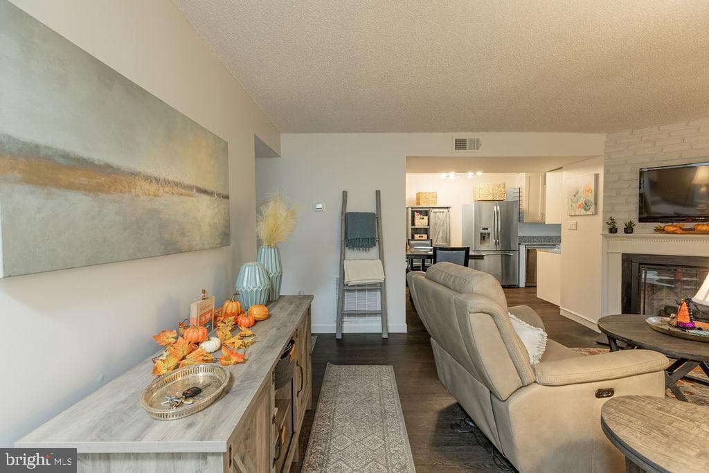 12240 Stevenson Court #12240 photo 4