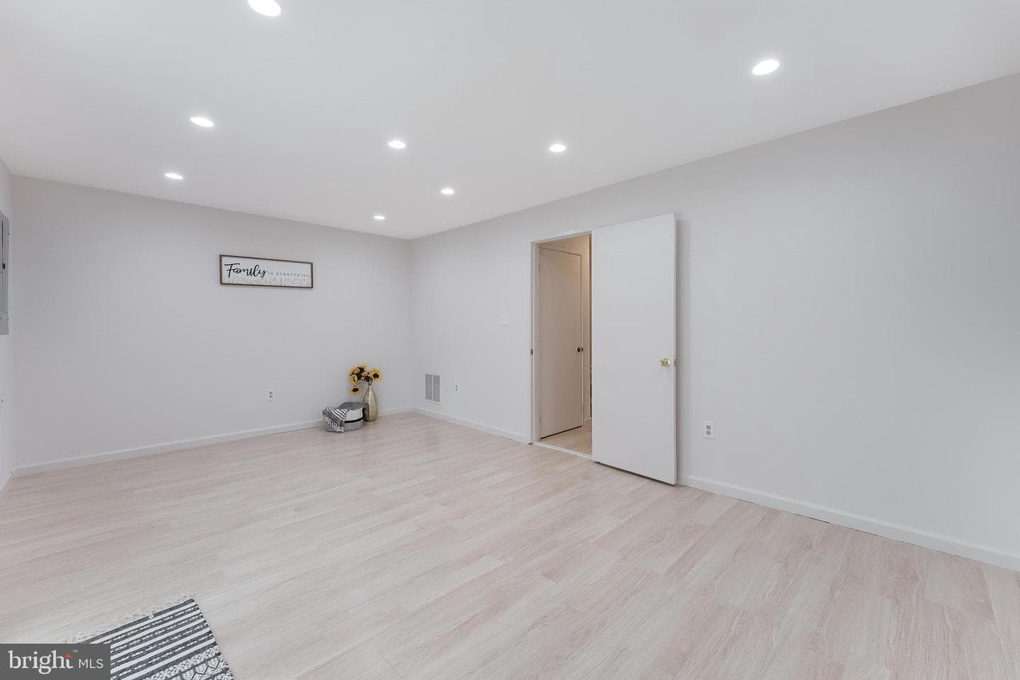 15353 Grist Mill Terrace photo 39