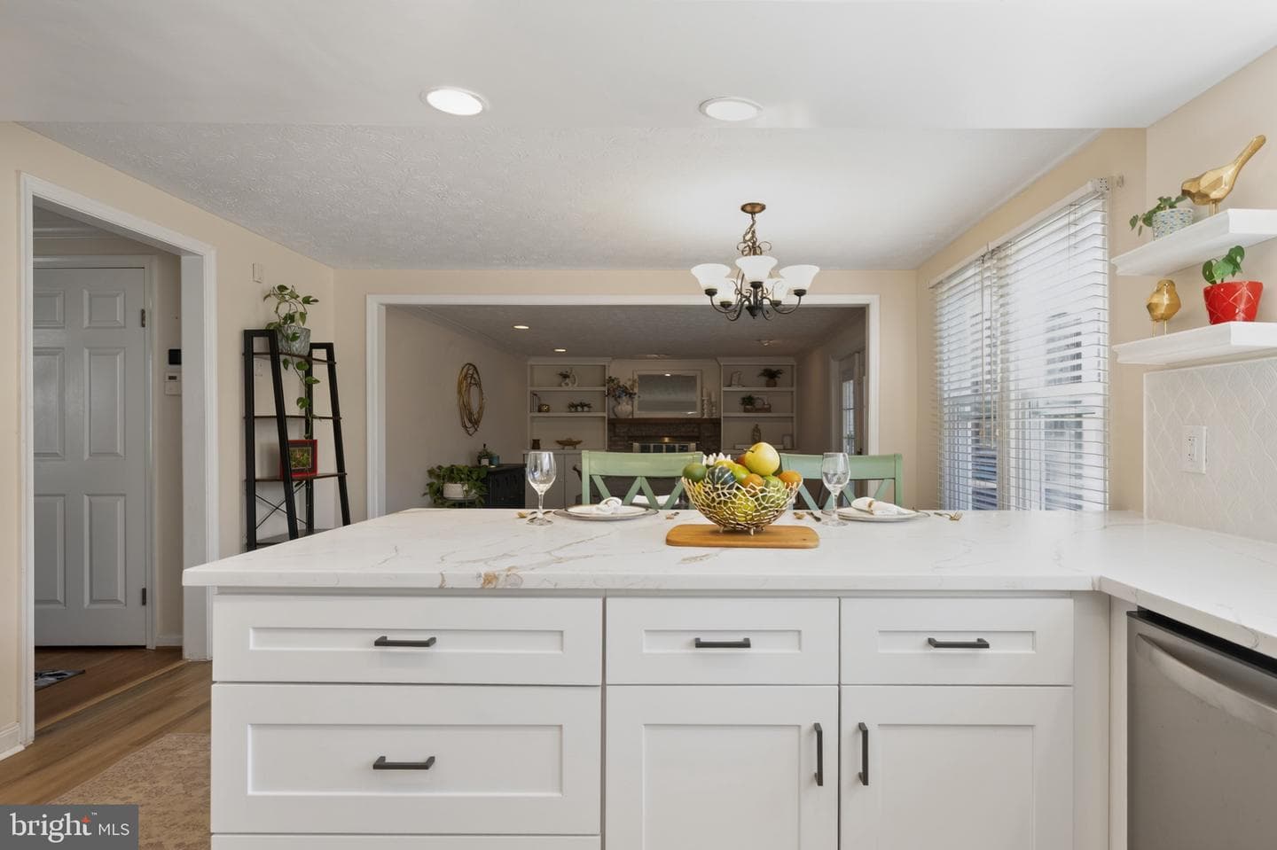 15310 Iris Lane photo 17