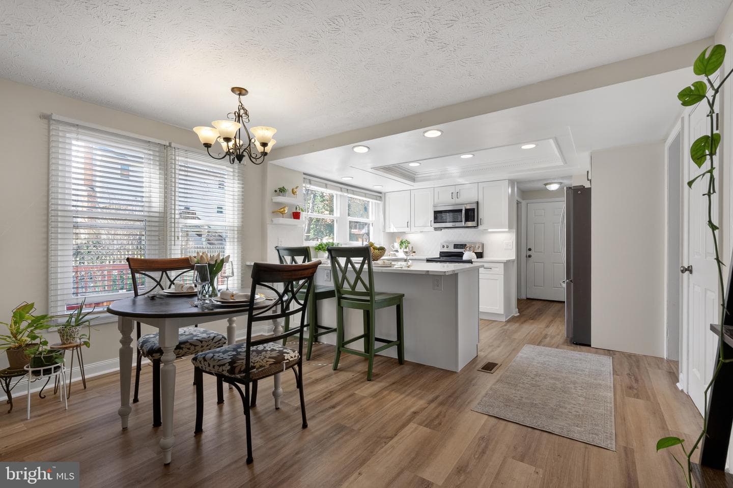 15310 Iris Lane photo 22